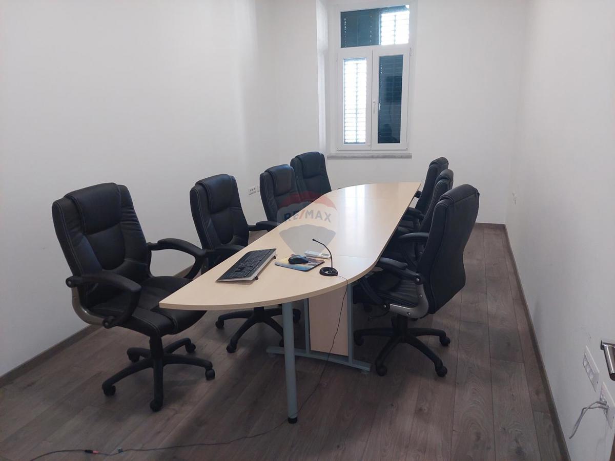 Коммерческая площадь RIJEKA, 800 €