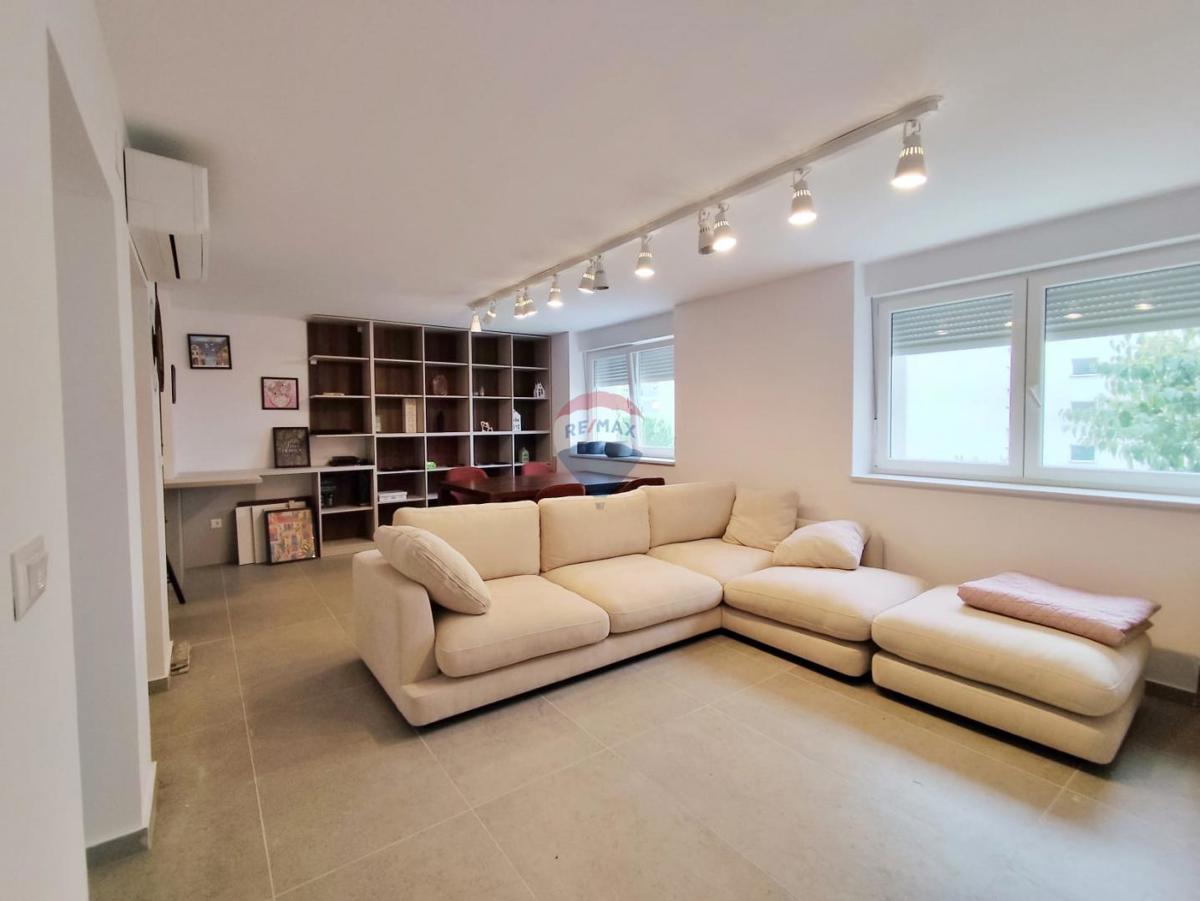 Квартира RIJEKA, 1.400 €