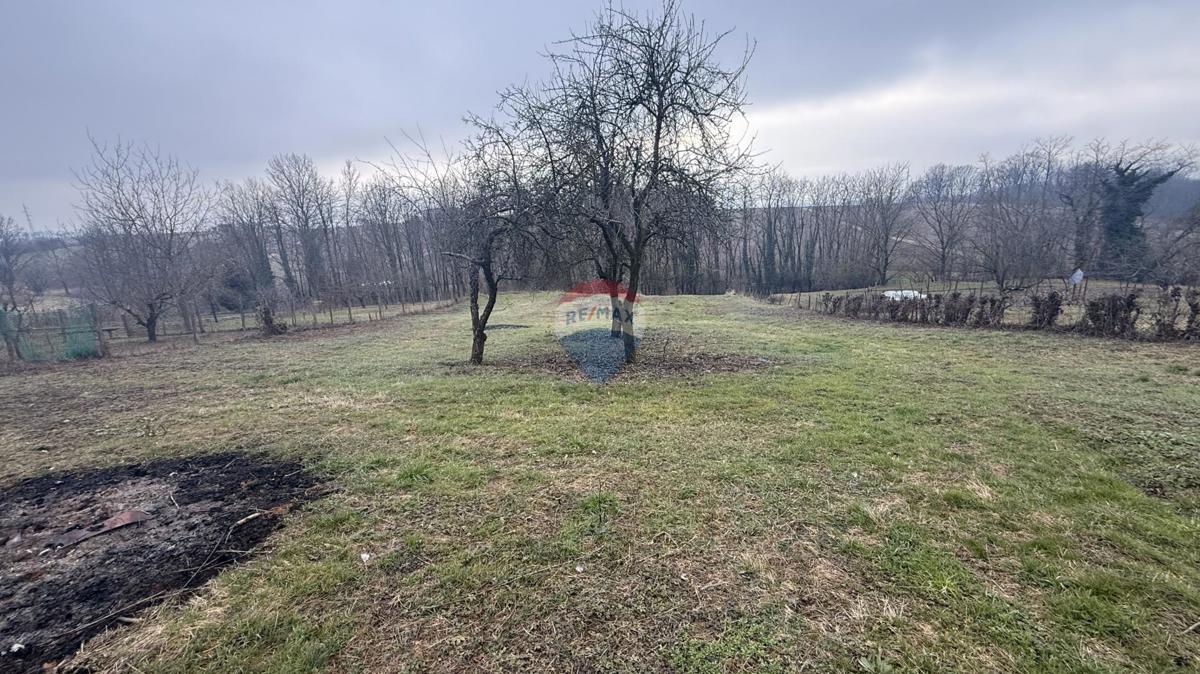 Terreno KRIŽ, 129.000 €