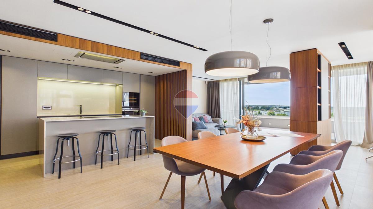 Stanovanje/Apartma Novigrad, 140m2
