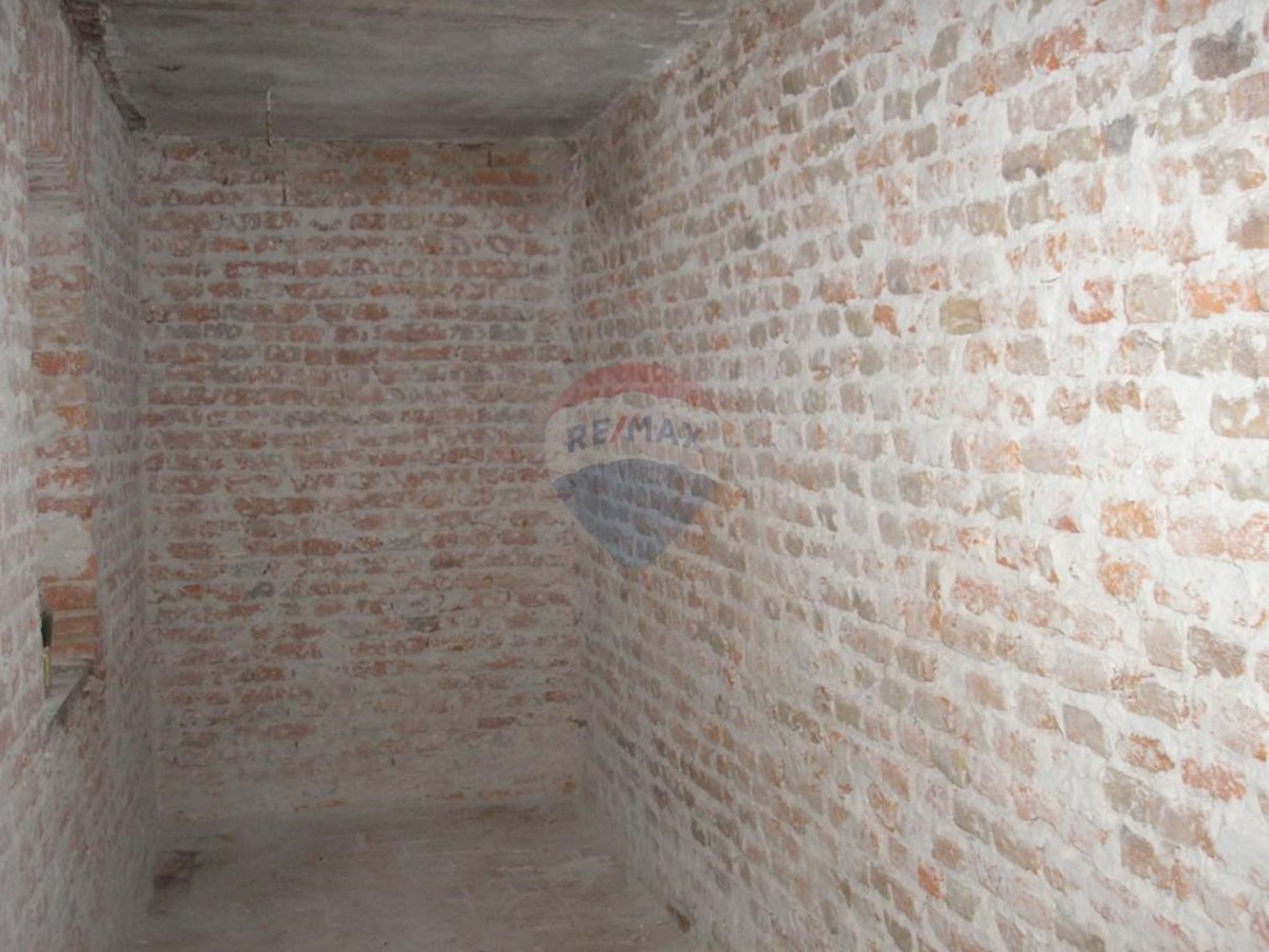 ČREČAN