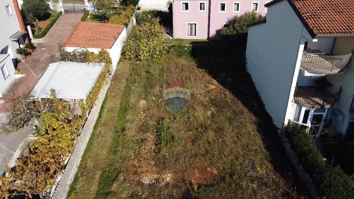 Участок POREČ, 230.000 €