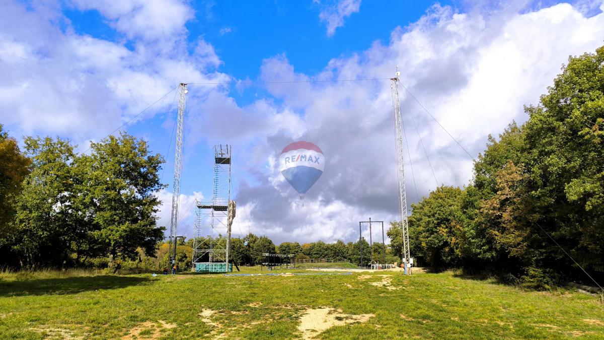 Коммерческая площадь BARBAN, 1.558.000 €