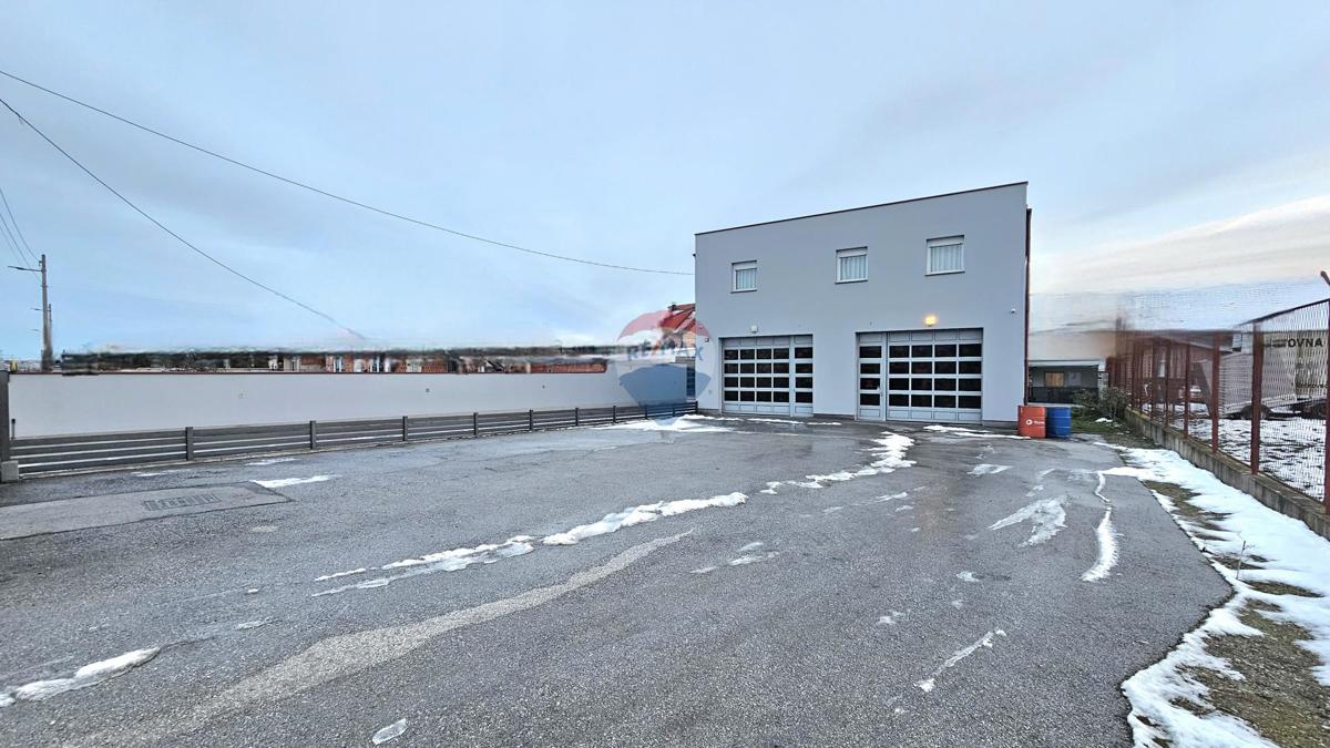 Locale commerciale ZAGREB, 2.500 €