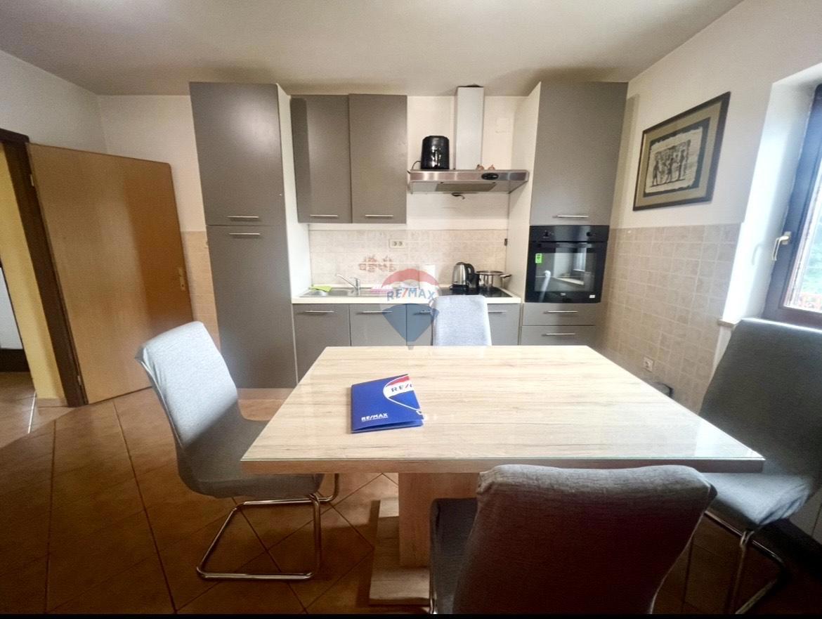 Appartamento VIŠKOVO, 269.000 €