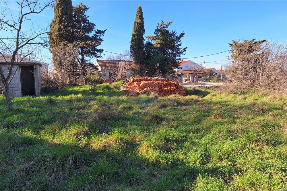 ZEMUNIK DONJI