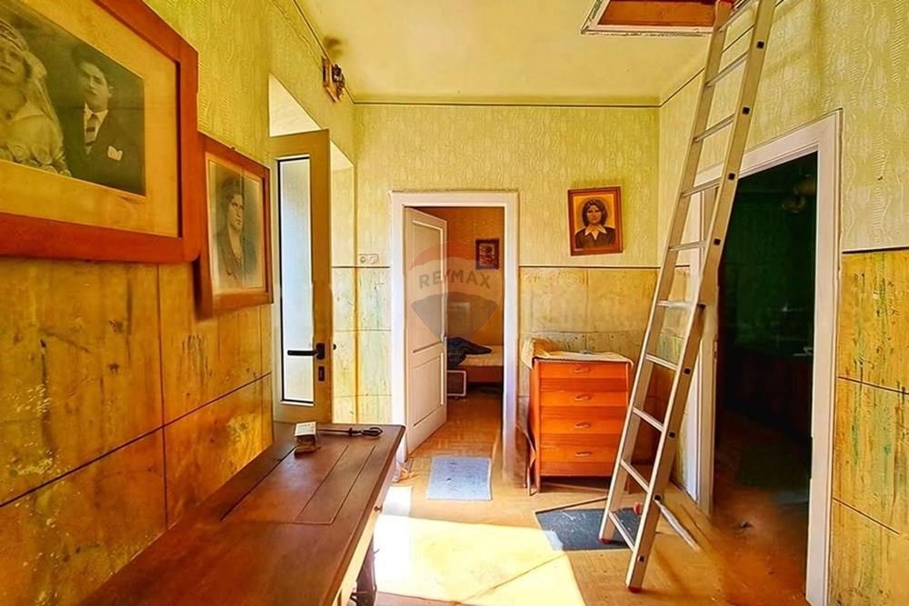 Дом UGLJAN, 250.000 €