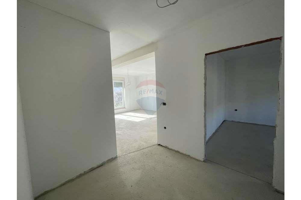 Haus Pag, 745m2 – 2