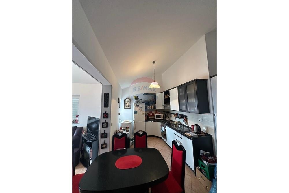 Appartamento NOVALJA, 218.000 €