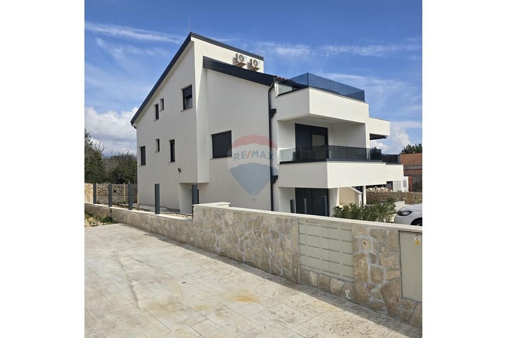 Квартира NOVALJA, 183.000 €