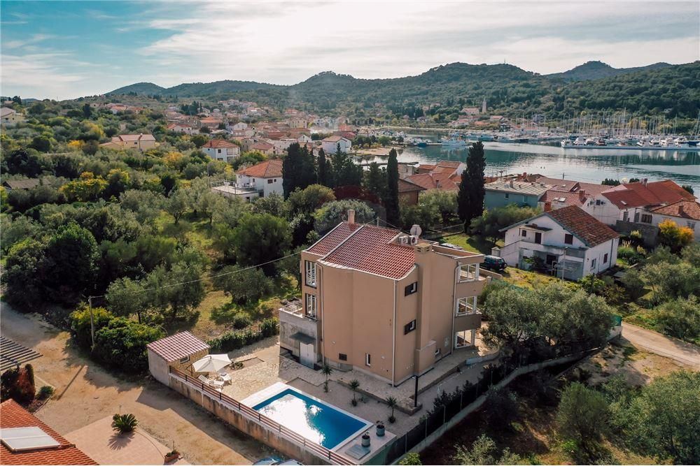 SUTOMIŠĆICA