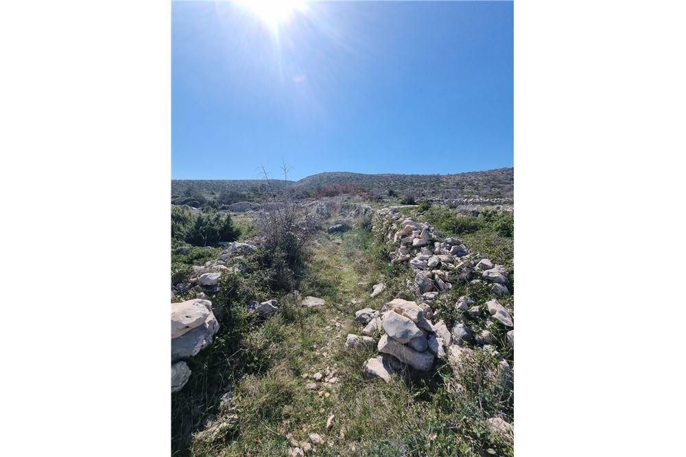 VINJERAC - GRAĐEVINSKO ZEMLJIŠTE, T2 ZONA UGOSTITELJSKO - TURISTIČKE NAMJENE 1632 m2 – 3