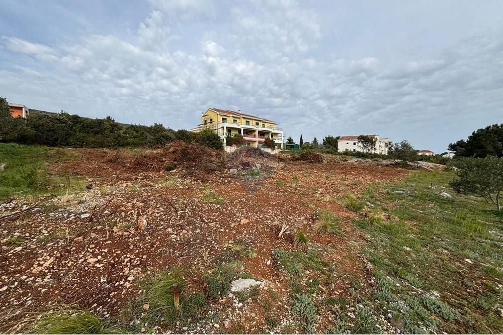 Građevinsko zemljište u Sukošanu - 300 m od mora!! – 2