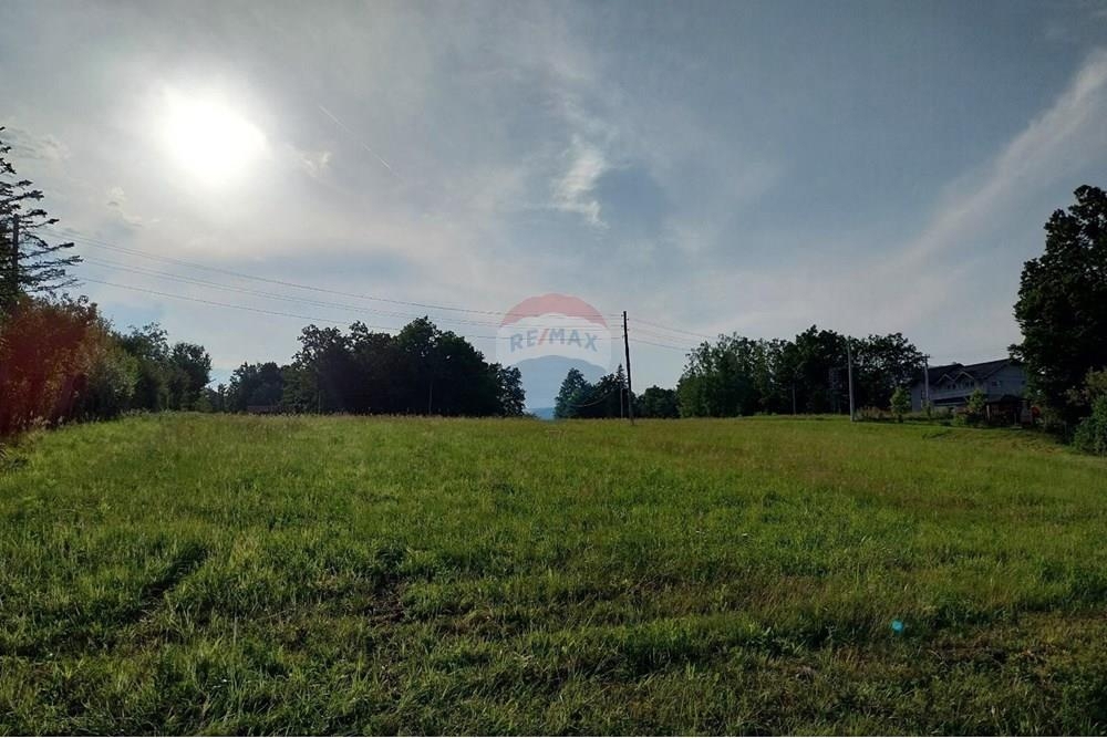 Участок KLINČA SELA, 96.945 €