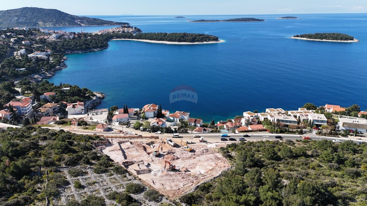 PRIMOŠTEN