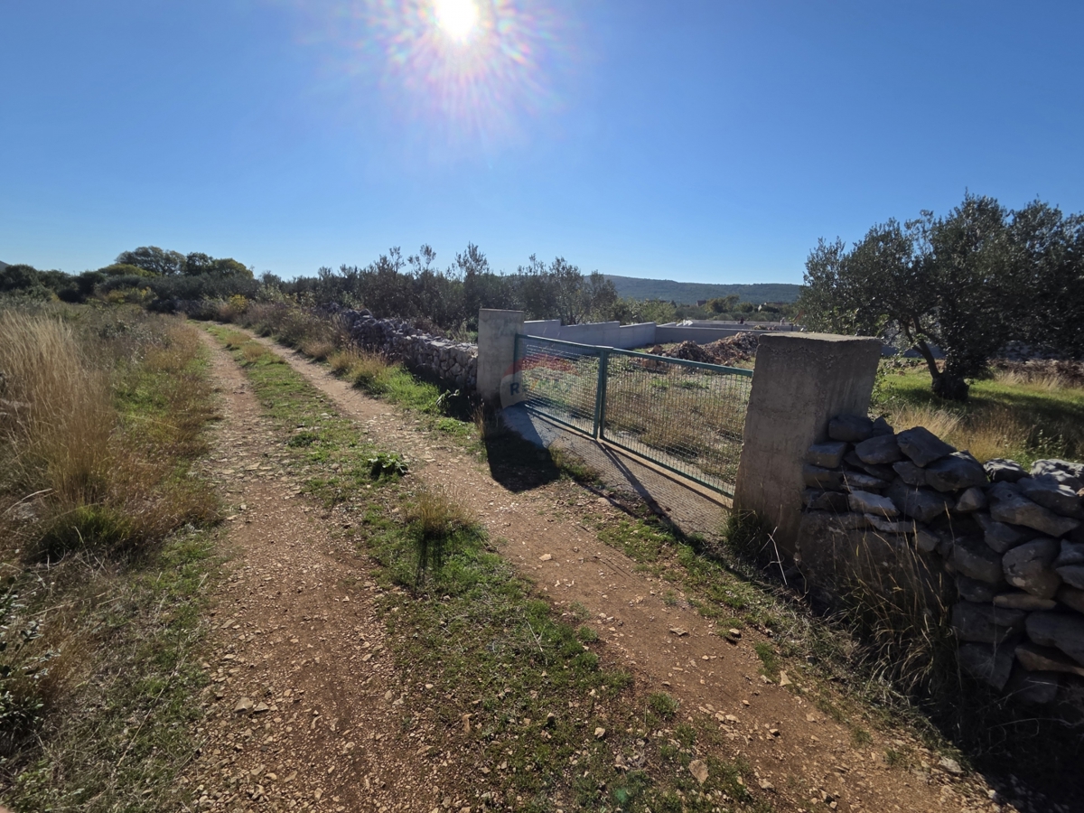 DUBRAVA KOD ŠIBENIKA