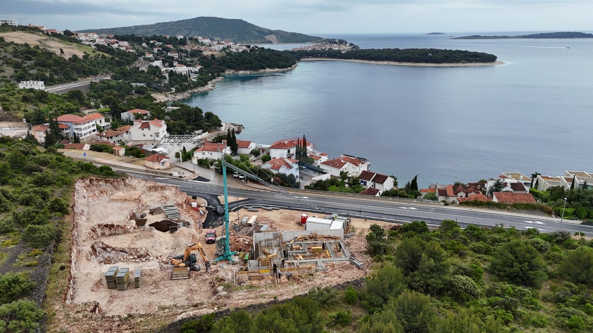 PRIMOŠTEN