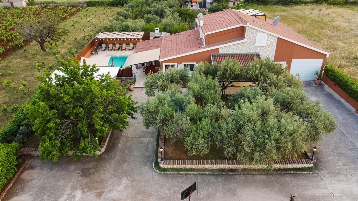 DUBRAVA KOD ŠIBENIKA