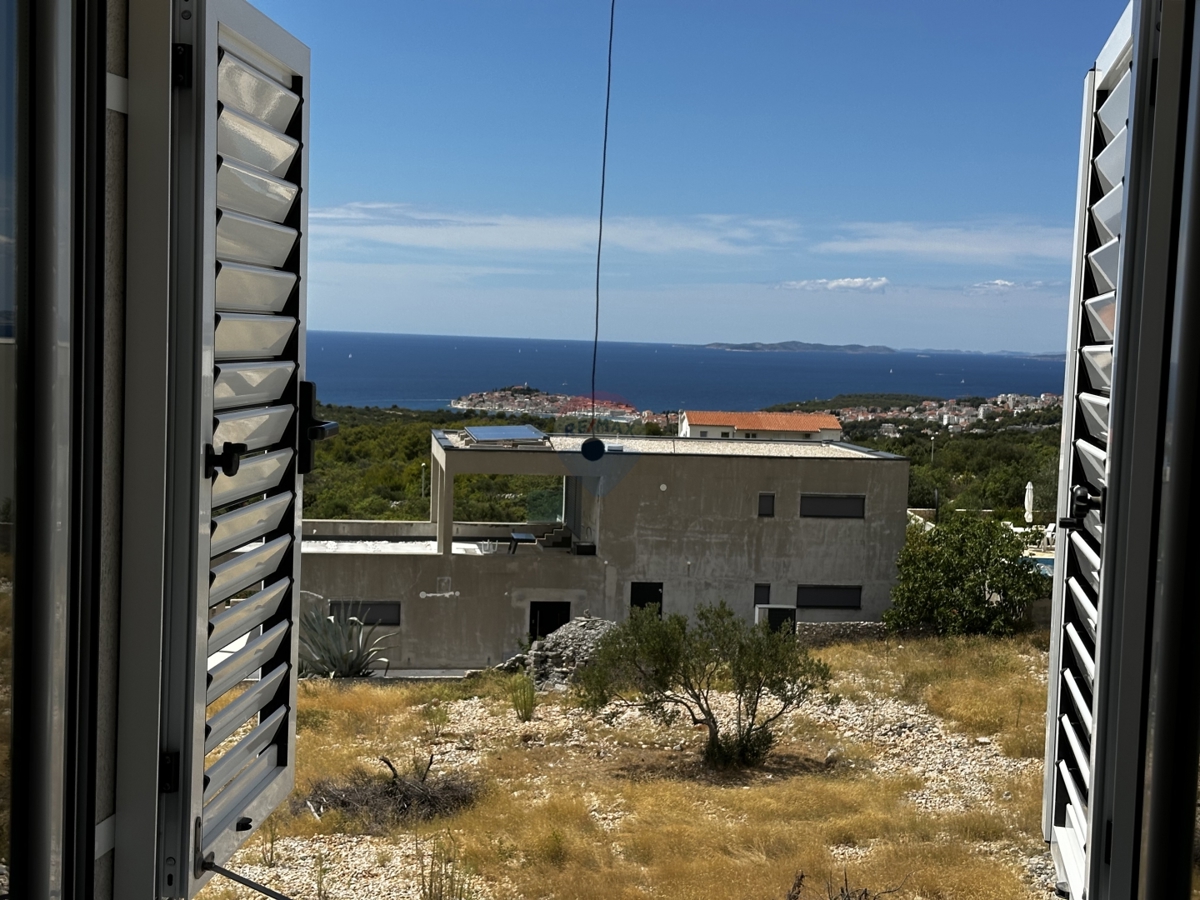 PRIMOŠTEN