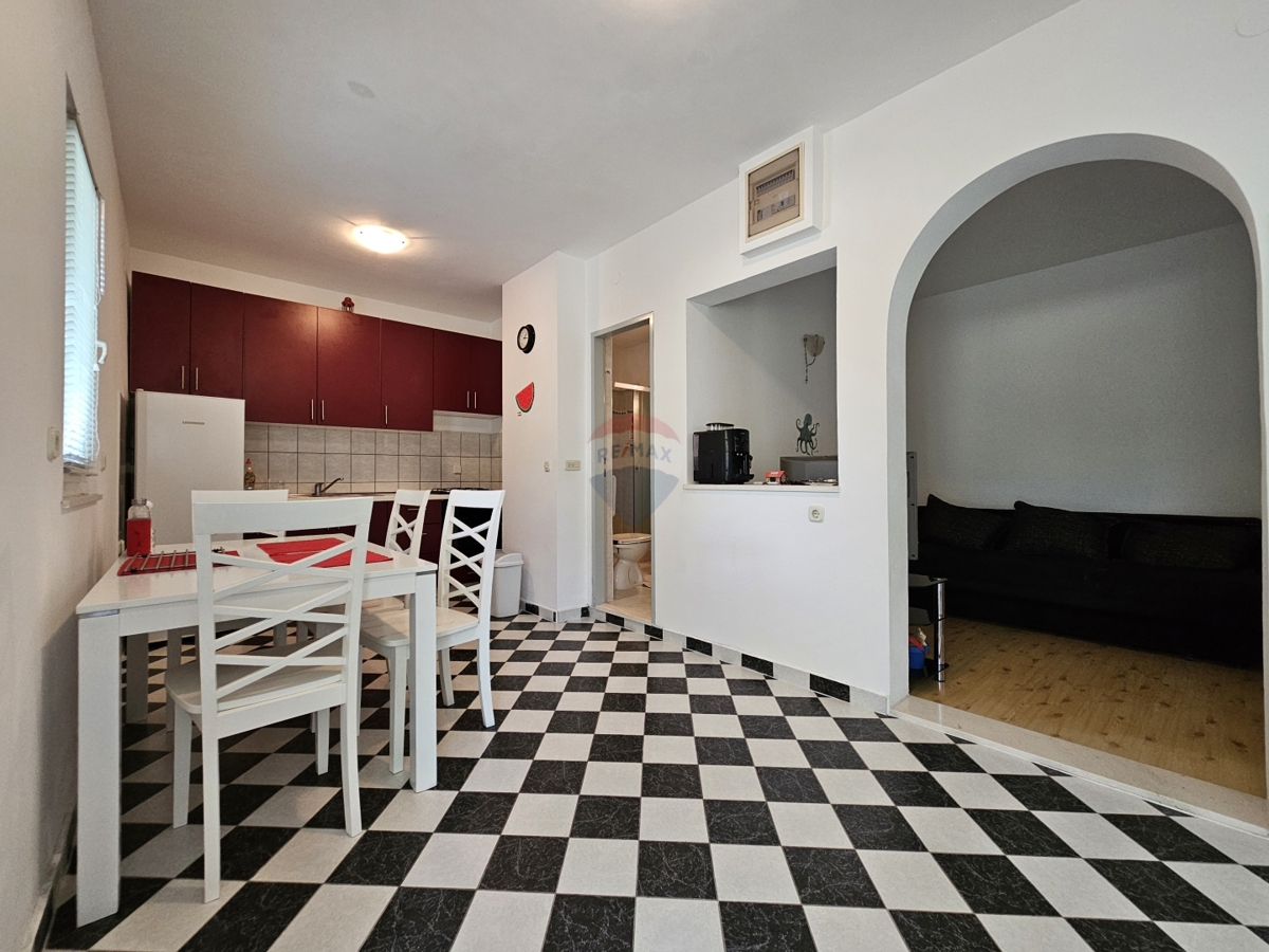 Appartamento ROGOZNICA, 200.000 €