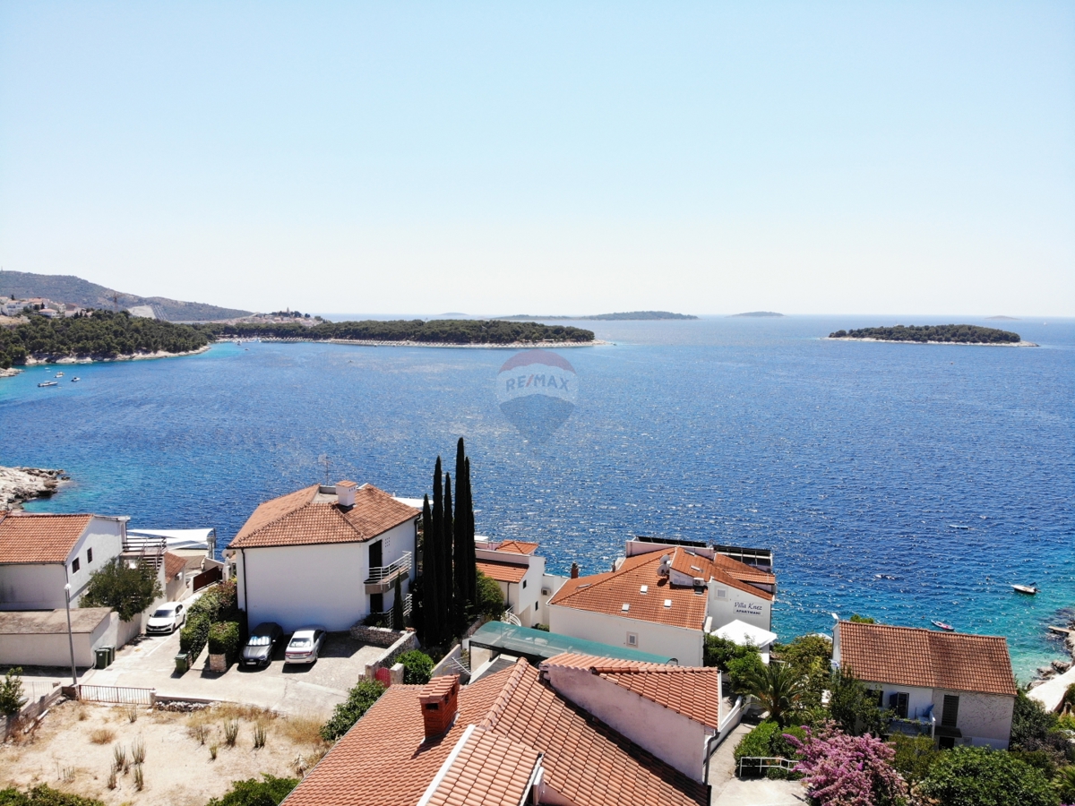 PRIMOŠTEN