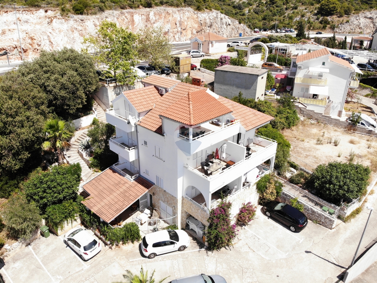 PRIMOŠTEN