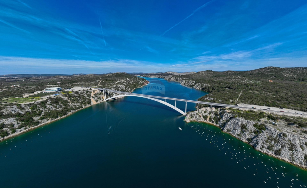 Участок ŠIBENIK, 79.500 €