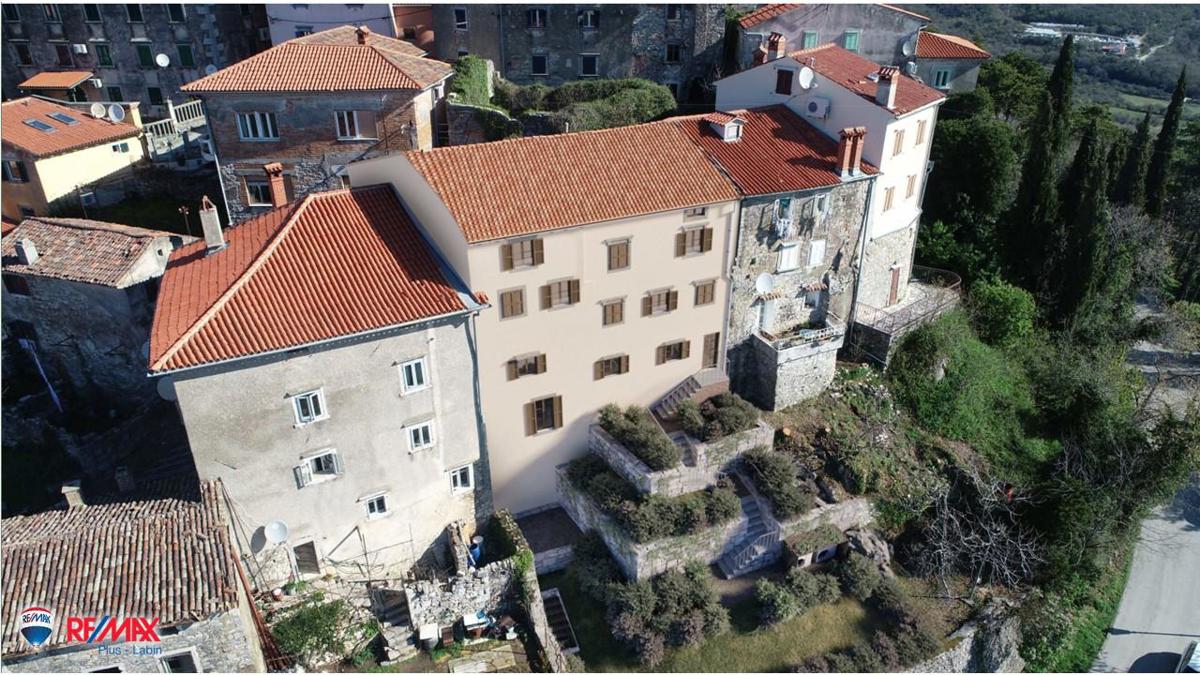 Casa LABIN, 600.000 €