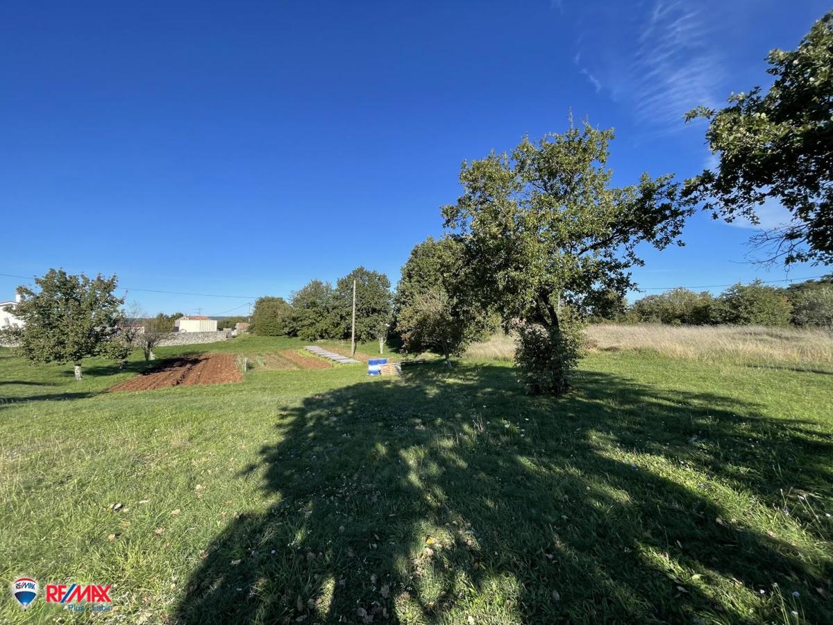 Terreno SVETA NEDELJA, 73.500 €