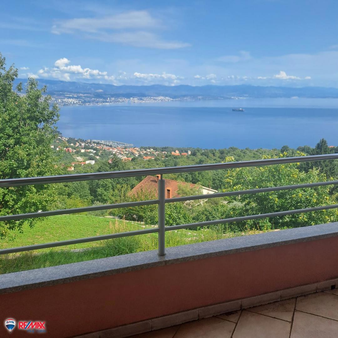 Appartamento LOVRAN, 289.000 €