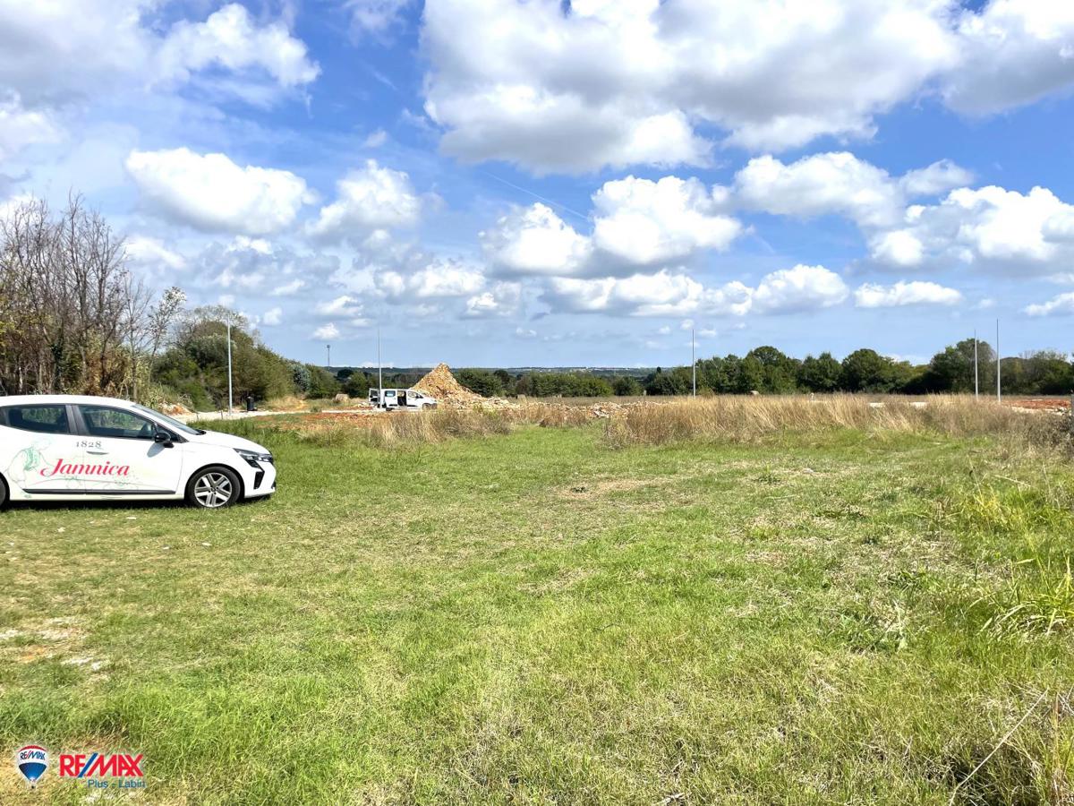 Terreno FAŽANA, 310.000 €