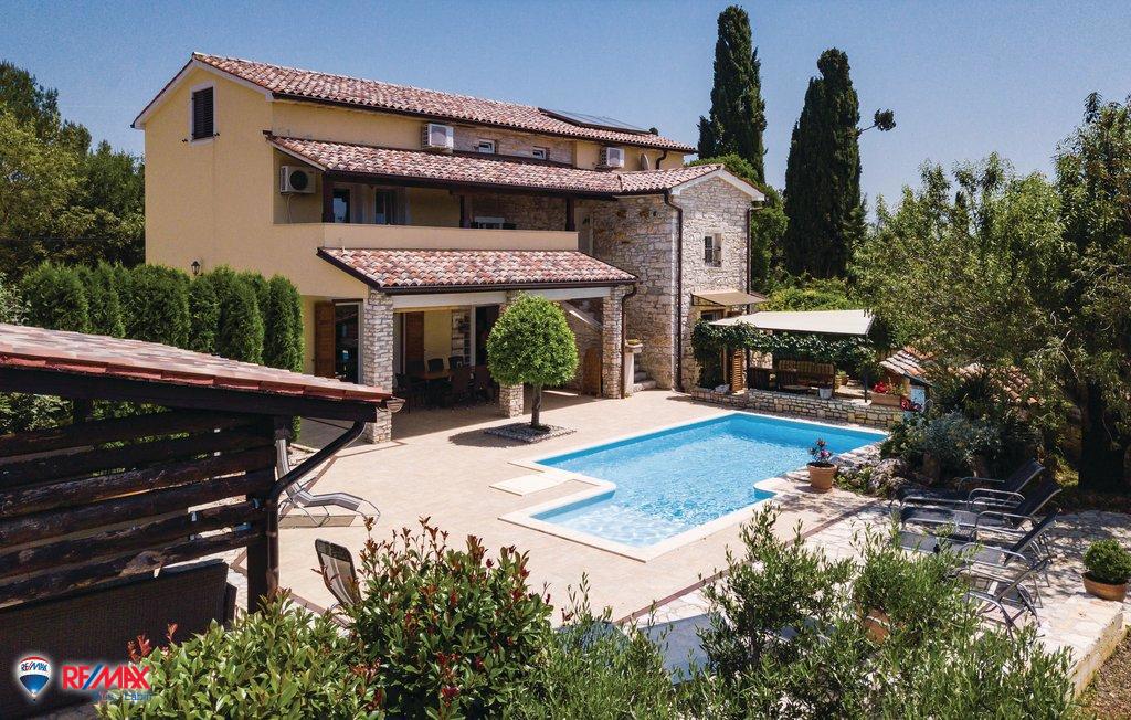 Дом BARBAN, 550.000 €