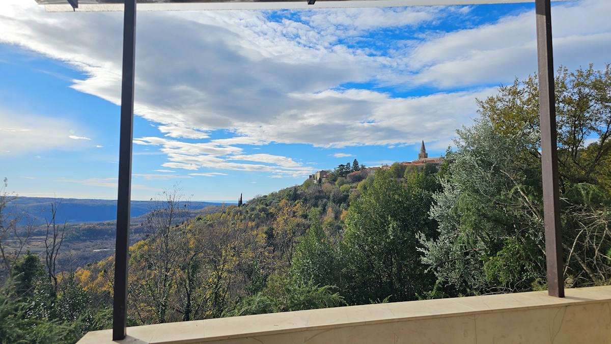 Casa GROŽNJAN, 449.000 €