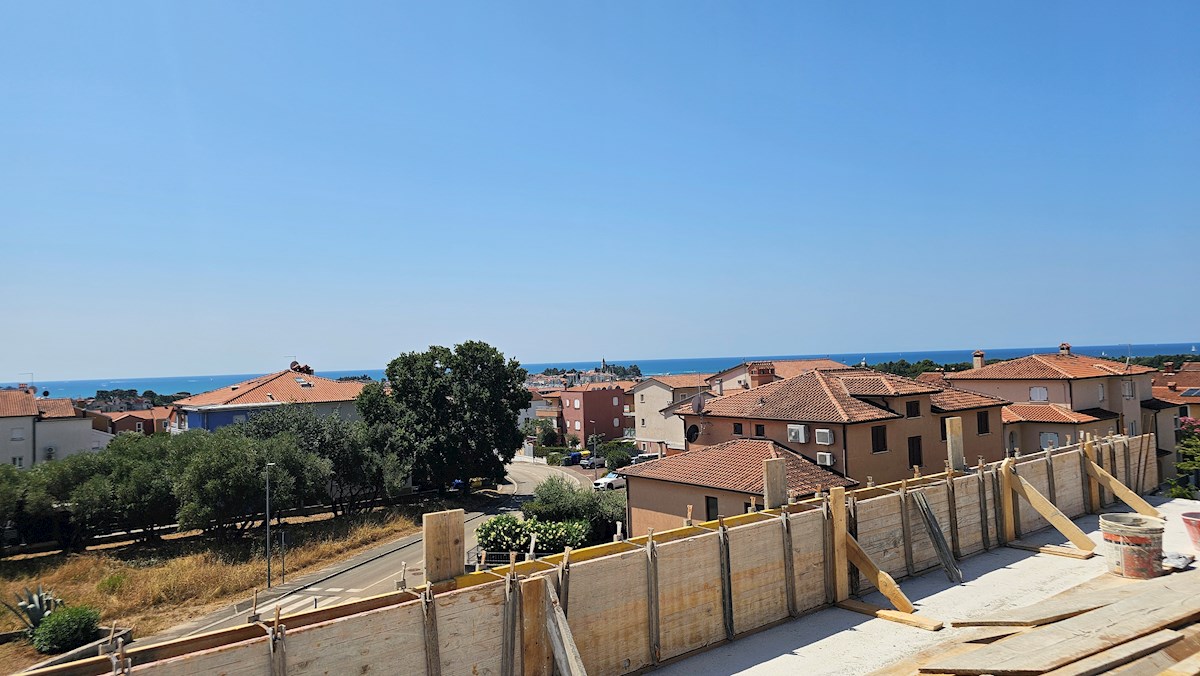 Nekretnine Istra, prodajem stan sa pogledom na more, Novigrad