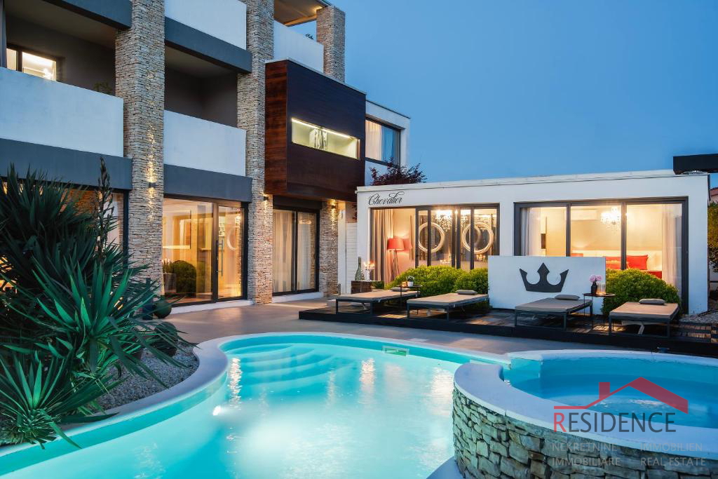 Locale commerciale MEDULIN, 2.200.000 €