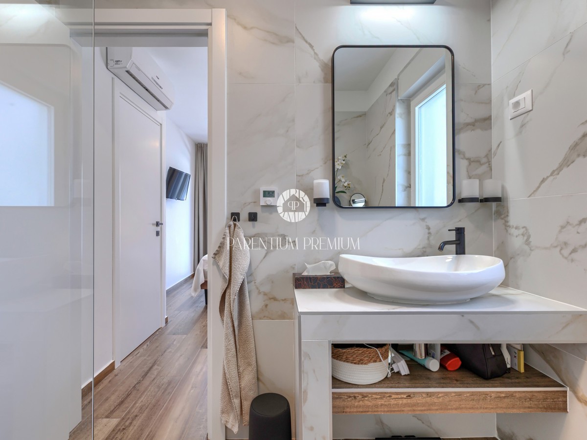 image 32