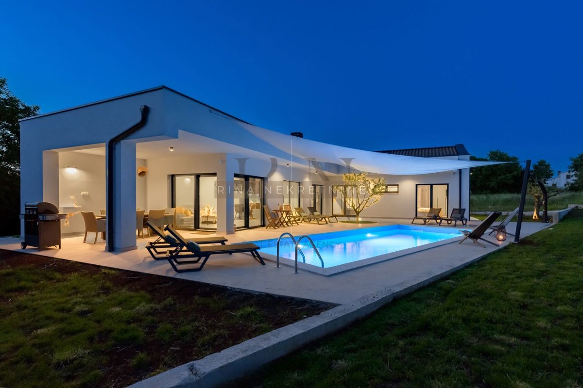 Дом ROVINJ, 690.000 €