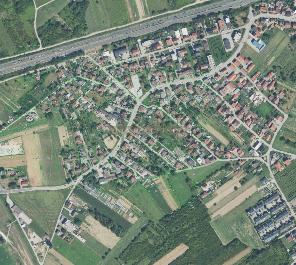 Участок ZAGREB, 1.203.300 €