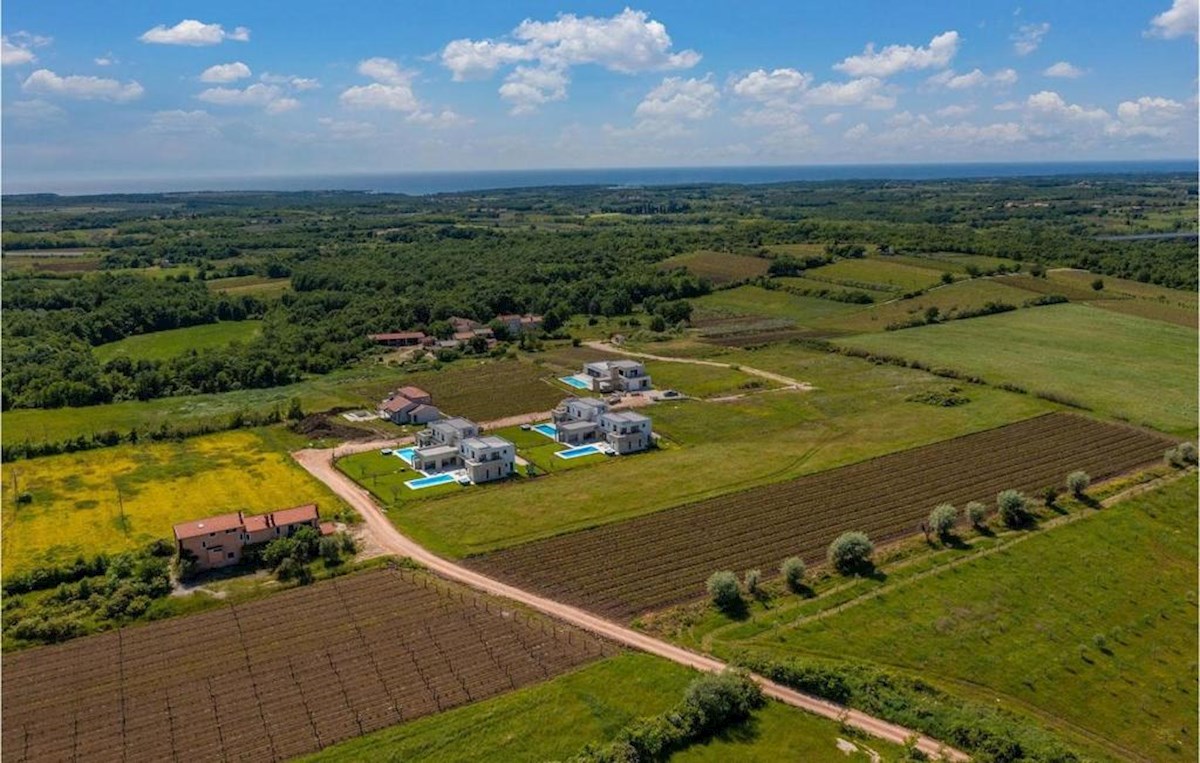 Terreno BRTONIGLA, 80.000 €