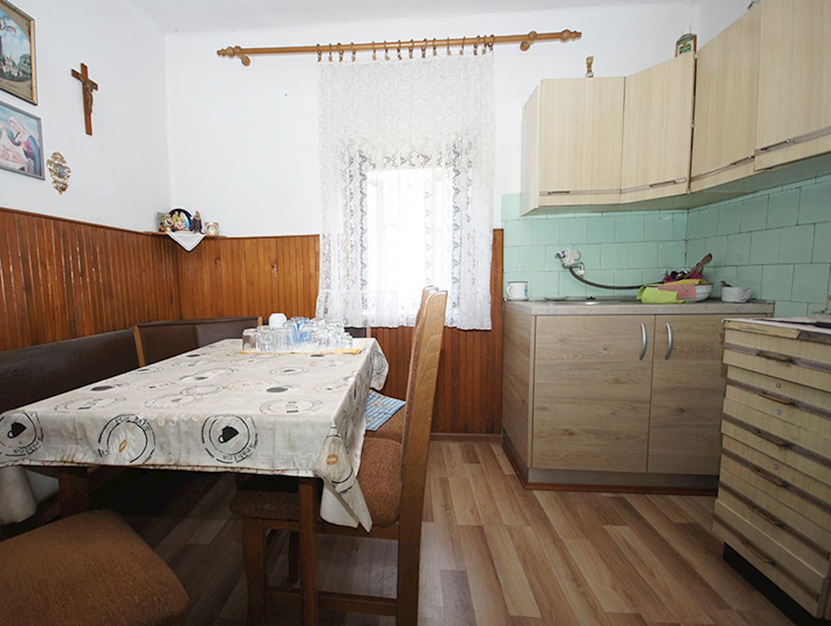 VELIKI LIPOVEC
