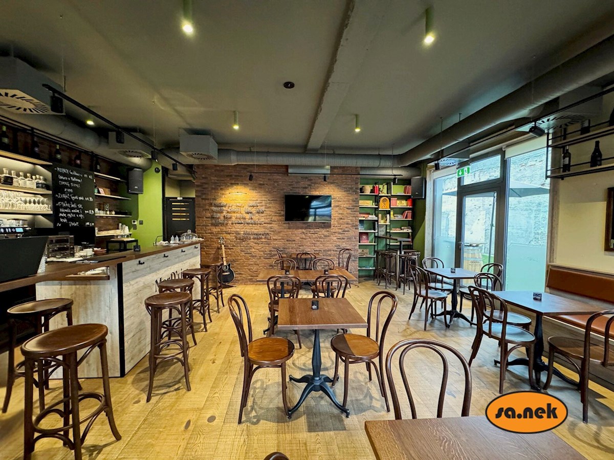Locale commerciale SAMOBOR, 290.000 €