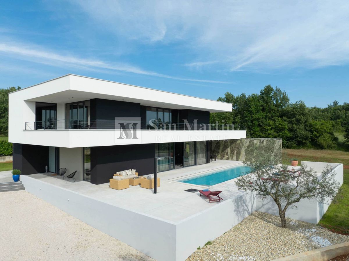 Casa GROŽNJAN, 1.670.000 €