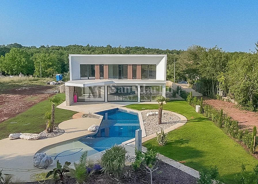 Дом TINJAN, 1.175.000 €