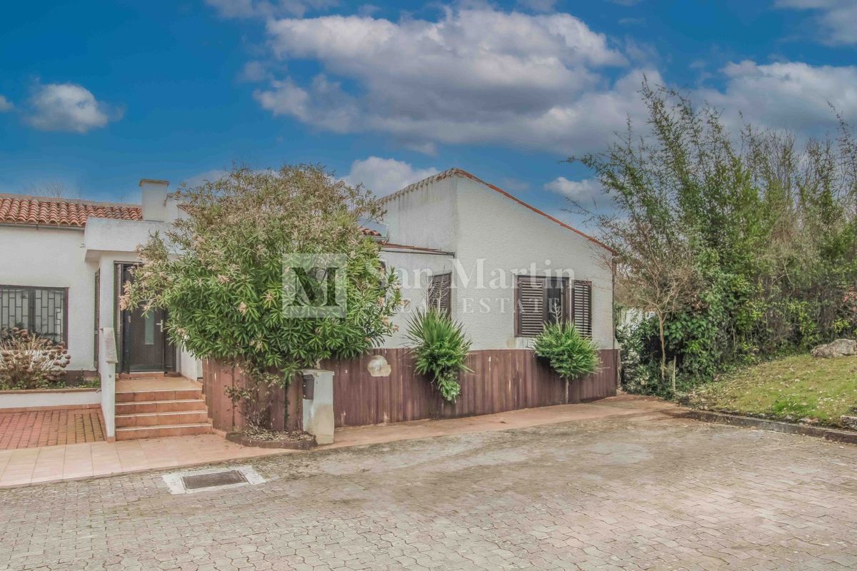 Дом POREČ, 350.000 €