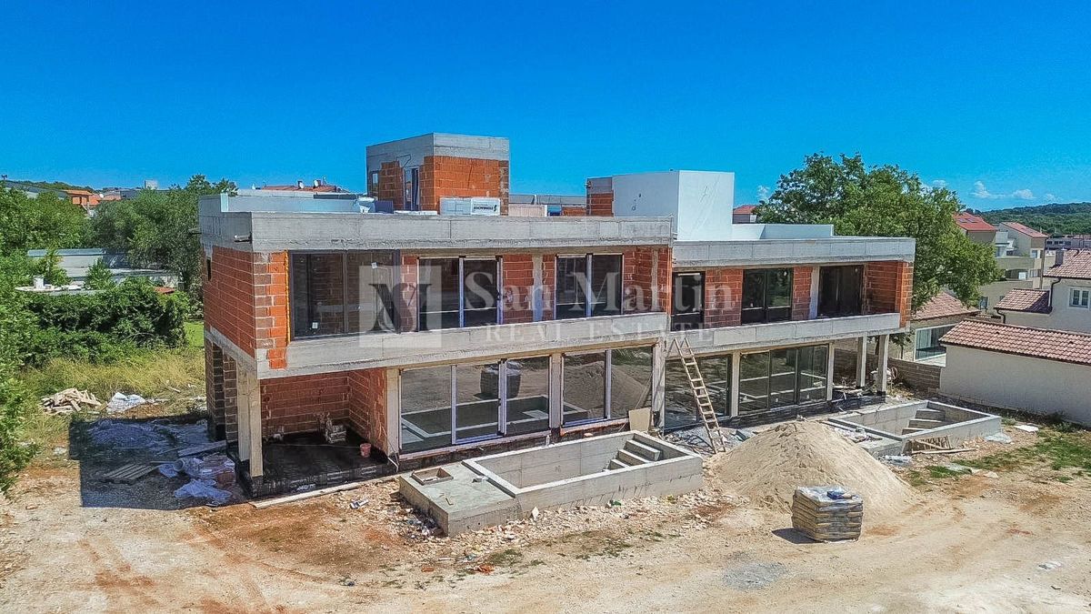 Casa MEDULIN, 725.000 €