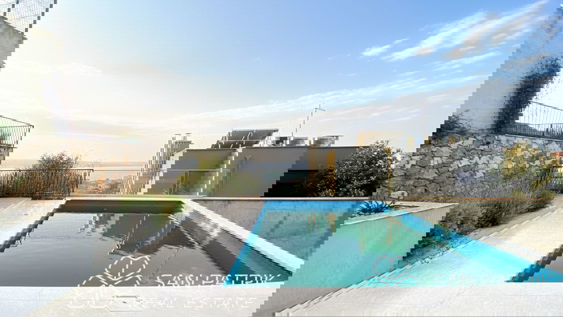 Appartamento CRIKVENICA, 298.500 €