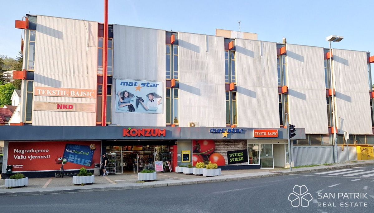 Locale commerciale KRAPINA, 650.000 €