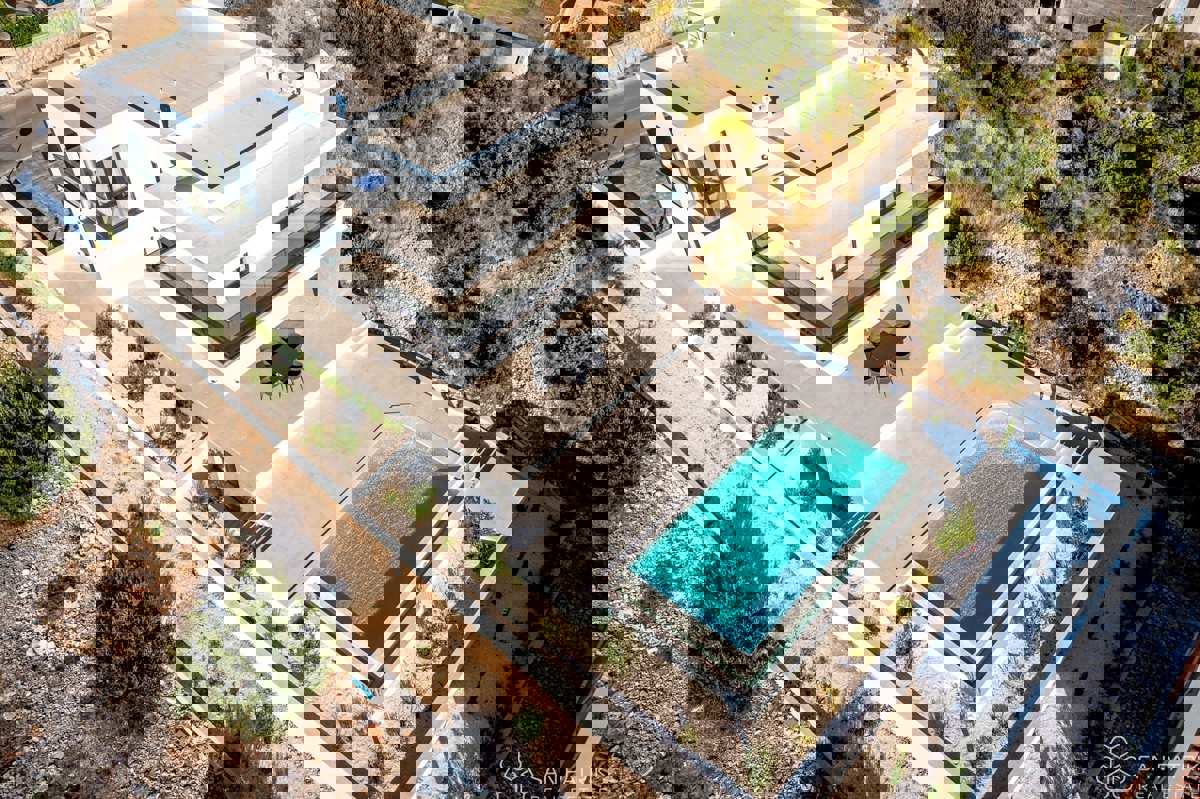 PRIMOŠTEN