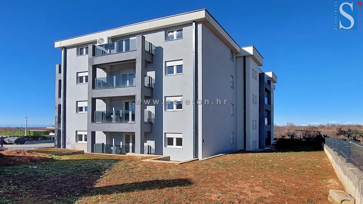 Istra, Poreč, novi stan površine od 72 m2 u okolici Poreča s vrtom površine 200 m2