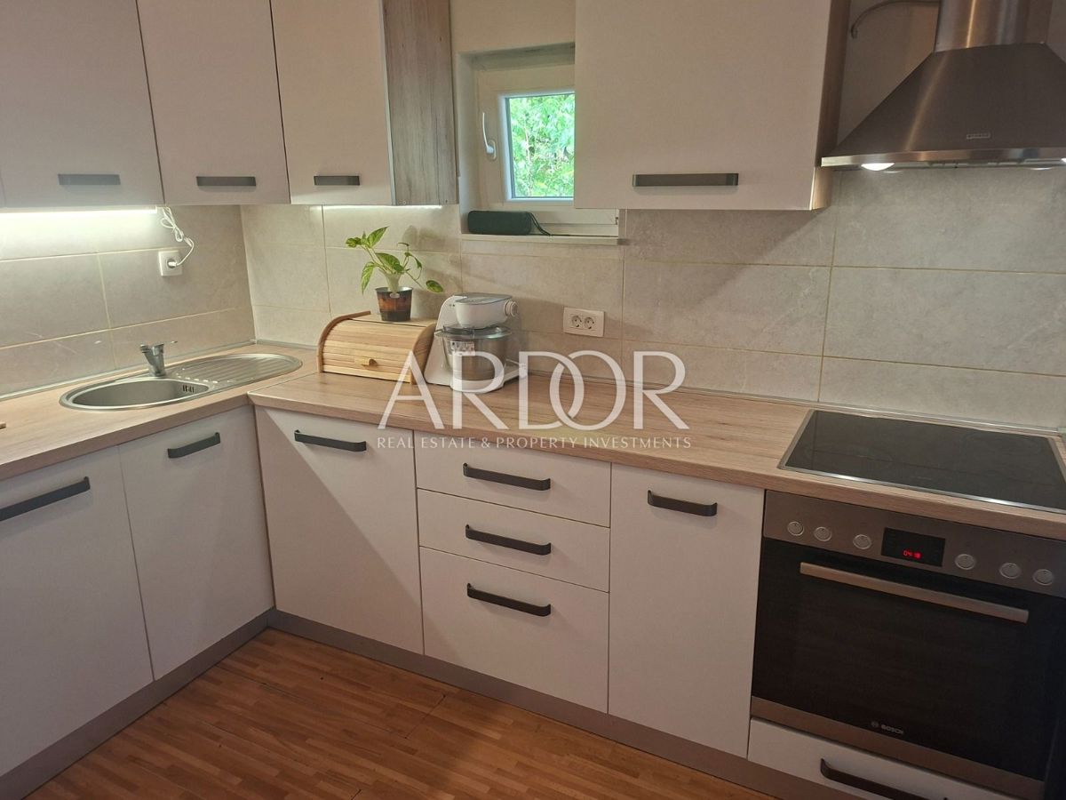 Appartamento VIŠKOVO, 159.000 €
